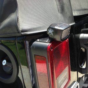 JEEP Wrangler JK Крепеж на заднюю  фару со стороны водителя для оптики SRM- серии